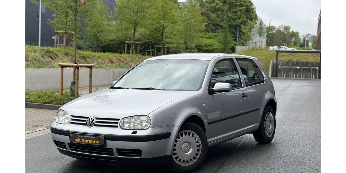 VW Golf 172.908 km 3.000 &euro; Essen 45145