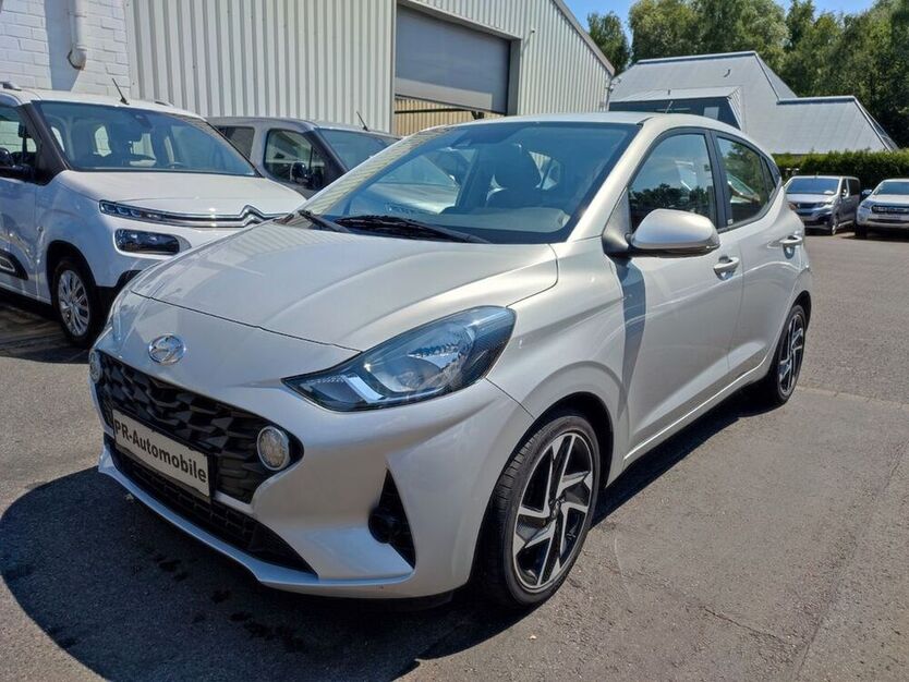 i10