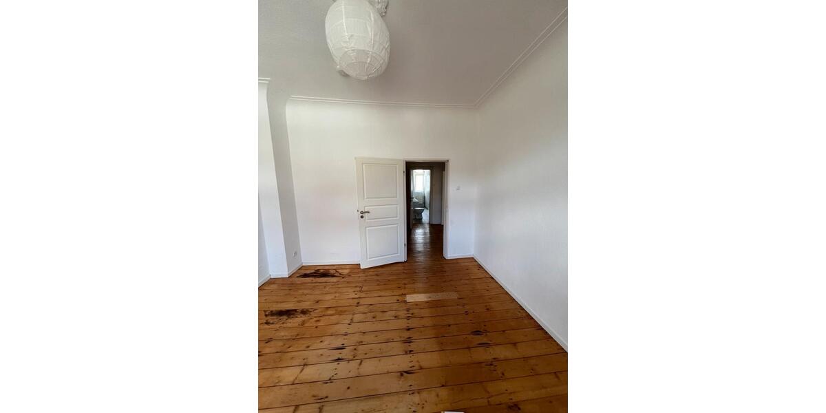 Etagenwohnung Essen Stadtbezirk II - 5 Zimmer, 130 m&sup2;, 1.490&euro; | Angebot:27585233