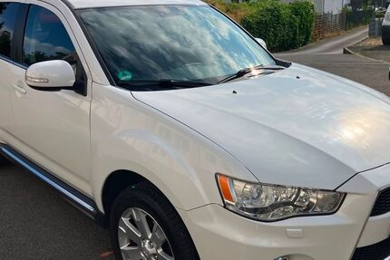Mitsubishi Outlander 260.320 km 3.990 &euro; Mülheim/Ruhr 45481