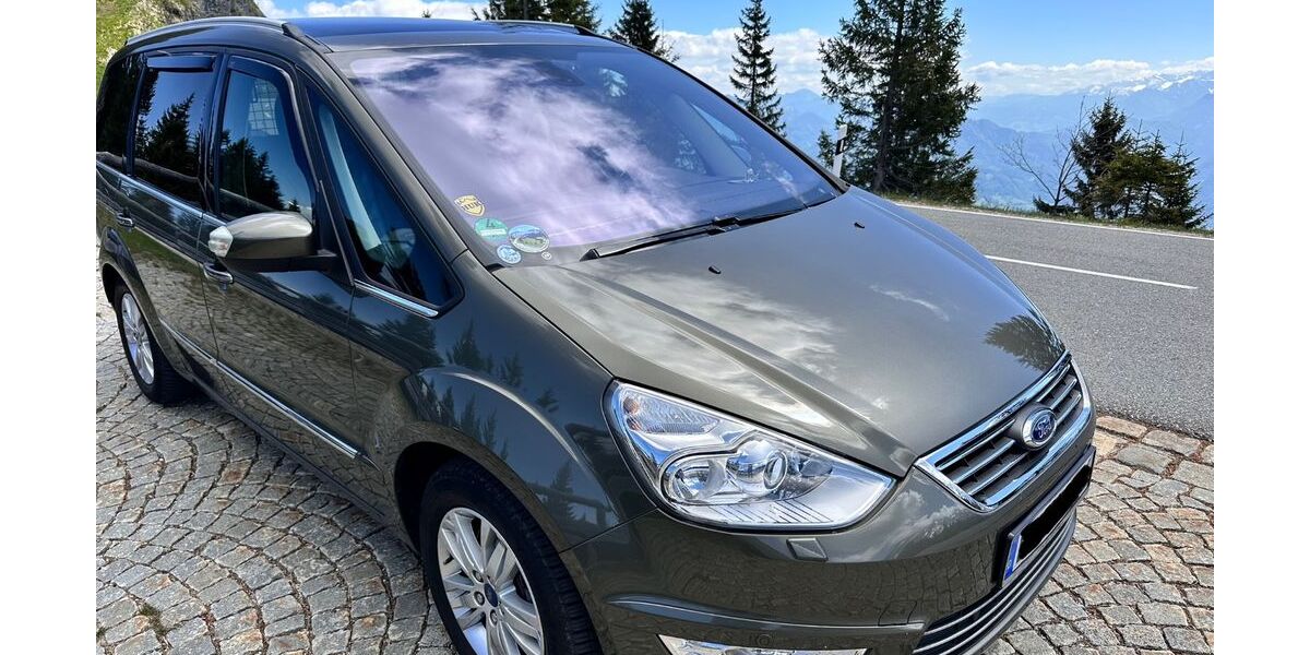 Ford Galaxy 96.000 km 12.200 € Essen 45355