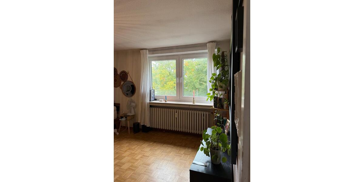 Dachgeschoßwohnung Essen Stadtbezirk IV - 3 Zimmer, 80 m&sup2;, 830&euro; | Angebot:27627064