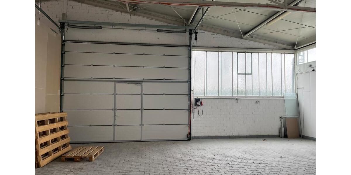 Lagerhalle in Moers 150 qm mit LKW Zufahrt zimmer