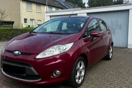 Ford Fiesta 136.000 km 4.290 &euro; Oberhausen 46117