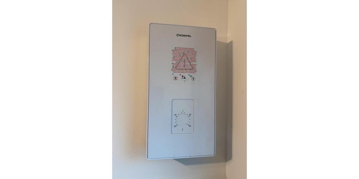 Top renovierte EG-Wohnung mit Balkon, Garage & Garten 3.5 zimmer