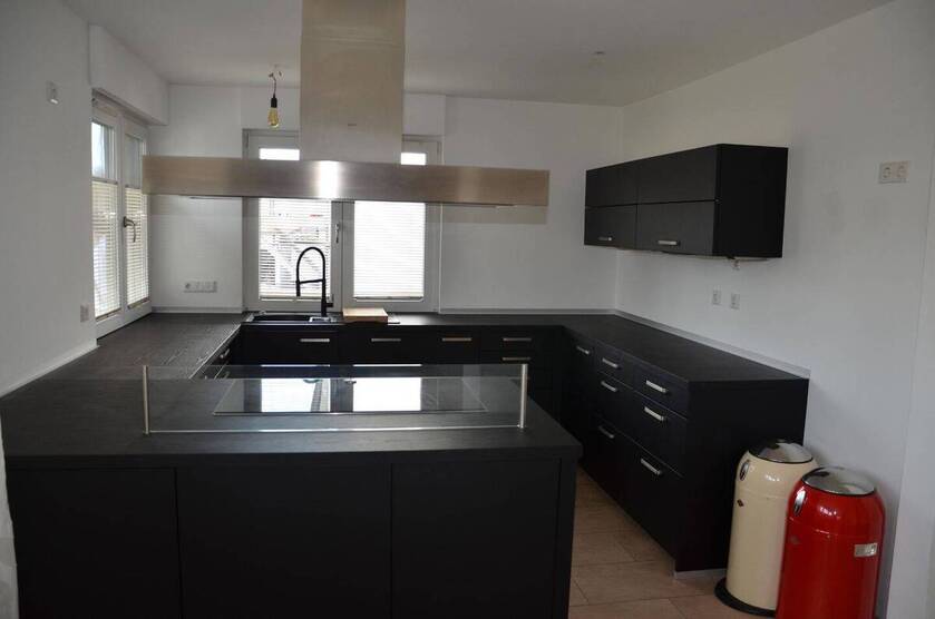 Gepflegtes und repräsentatives, großzügiges Einfamilienhaus mit Einliegerwohnung in Bochum-Eppendorf - 7 km von Essen 9 zimmer