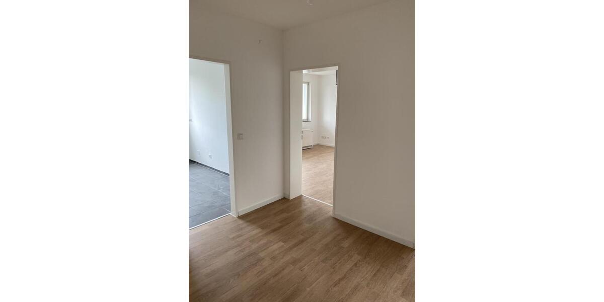 Etagenwohnung Velbert Velbert-Mitte - 3 Zimmer, 77 m&sup2;, 529&euro; | Angebot:25301628