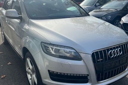 Audi Q7 199.000 km 12.499 &euro; Recklinghausen 45663