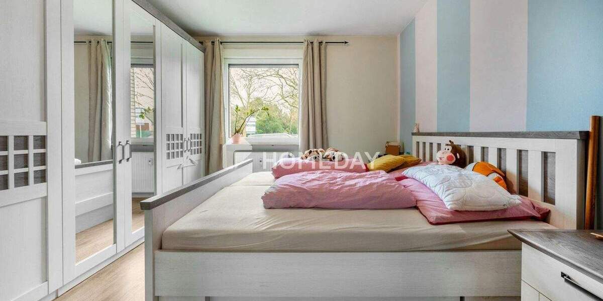 Charmante Doppelhaushälfte mit großem Grundstück und modernem Wohnkomfort 6 zimmer