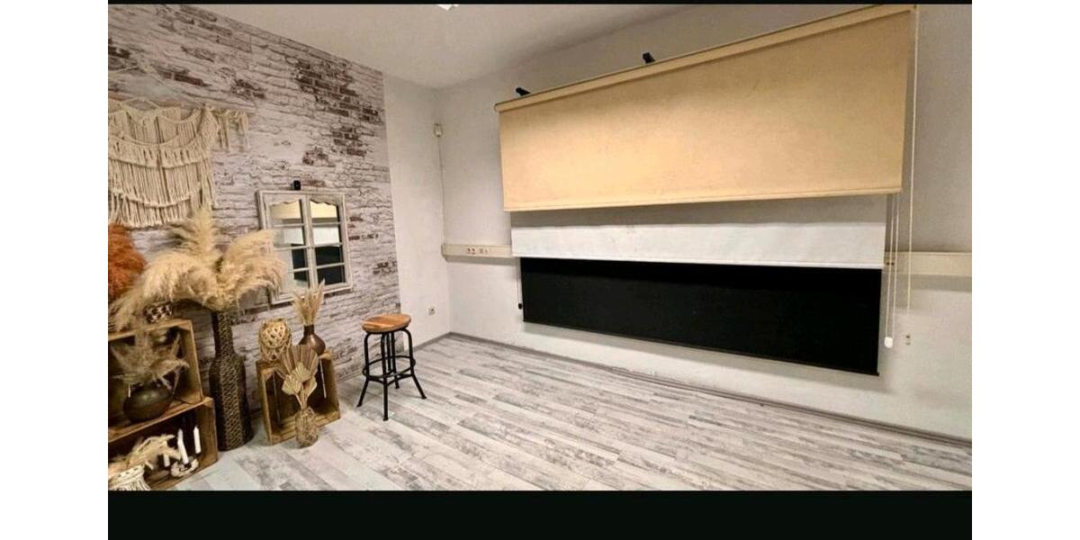 Ladenlokal zur Miete (inventar muss übernommen werden extra € VB) zimmer