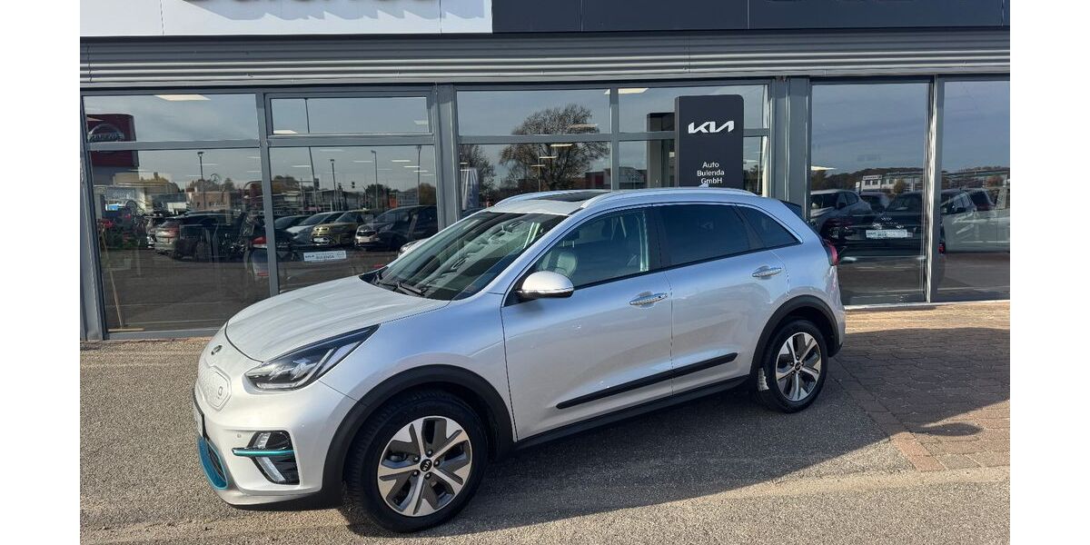 Kia Niro 69.500 km 23.970 € Wesel 46485