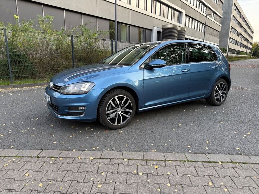VW Golf 71.729 km 12.690 € Mülheim 45476
