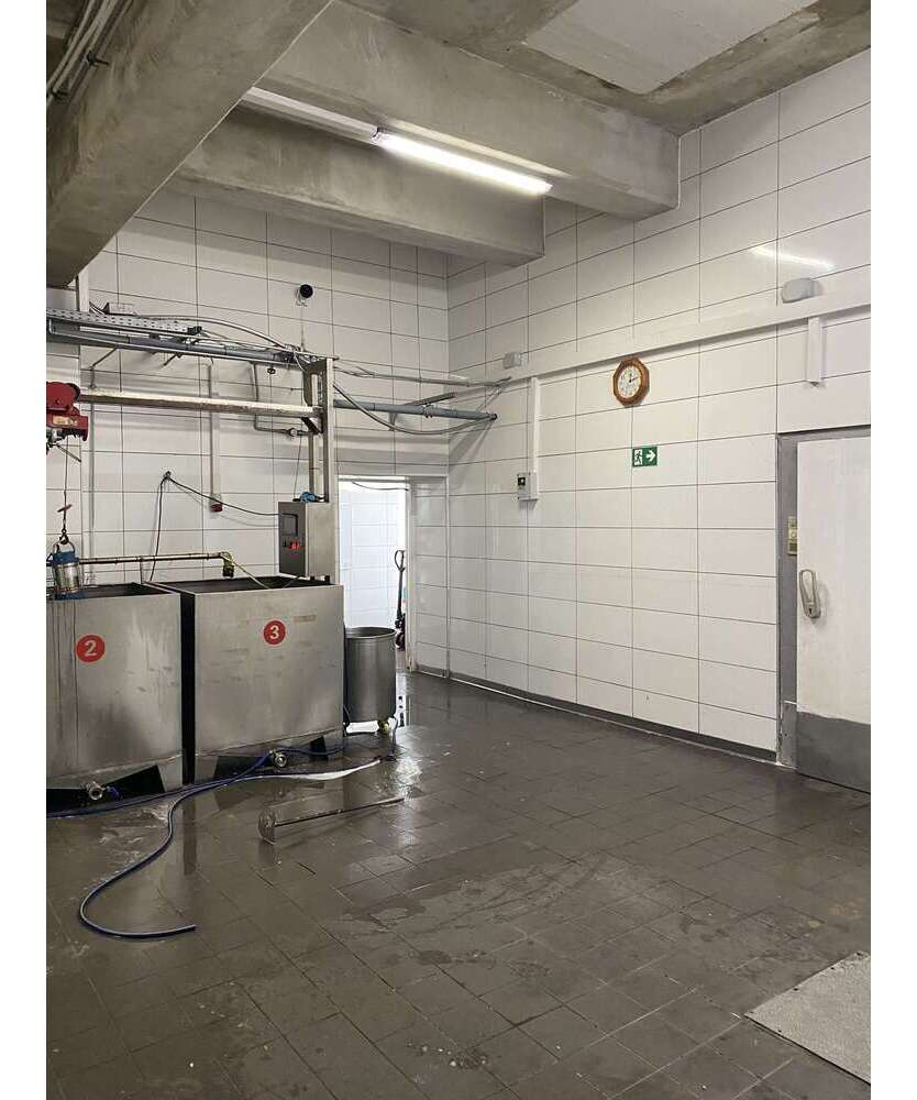 Halle in Oberhausen 2.450 € 308 m²