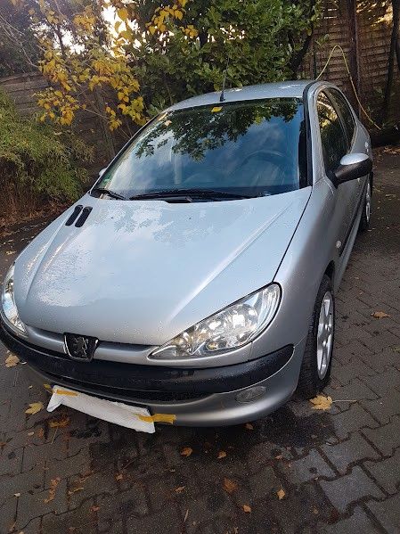 Peugeot 206 120.550 km 1.750 € Oberhausen 46147