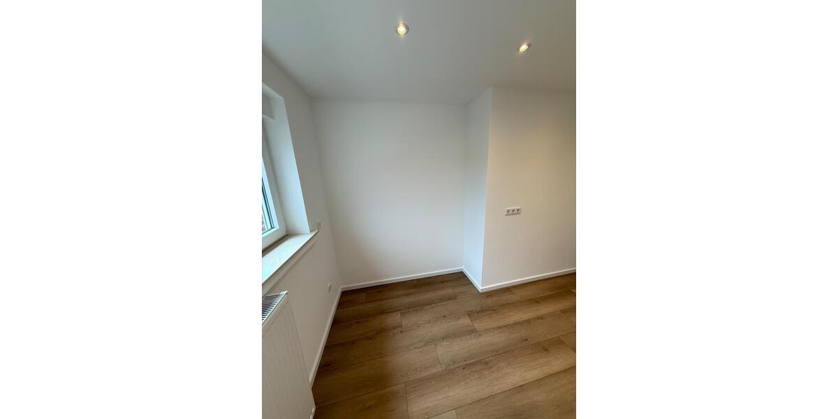 Etagenwohnung Moers Rheinkamp - 3 Zimmer, 79 m&sup2;, 1.550&euro; | Angebot:27619547
