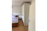 PRIVAT: Moderne 2,5 Zi. Dachgeschoss-Wohnung in ruhiger zentraler Top-Lage, ohne Balkon