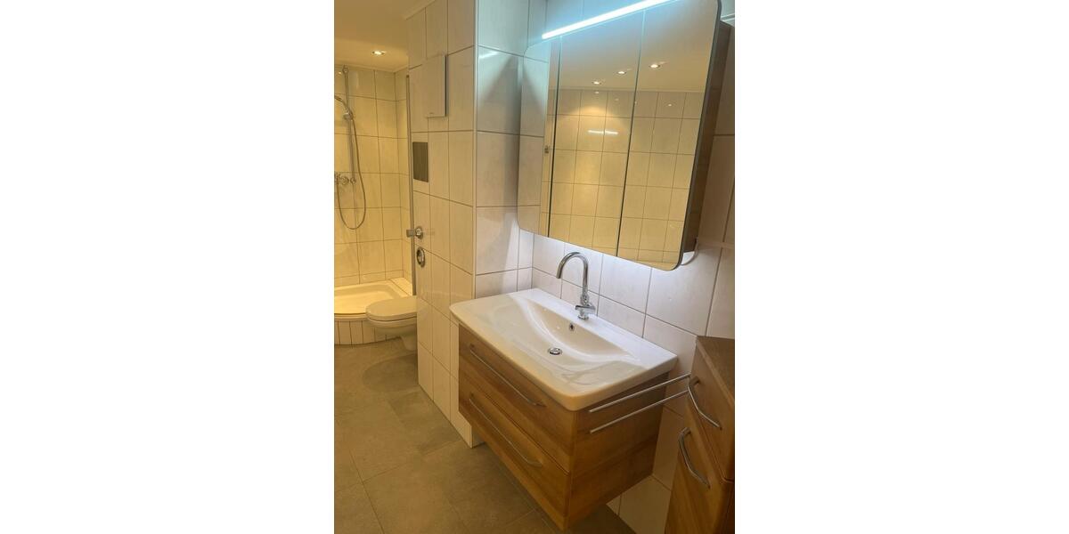 Dachgeschoßwohnung Oberhausen Alstaden - 2 Zimmer, 120 m&sup2;, 1.240&euro; | Angebot:25083113