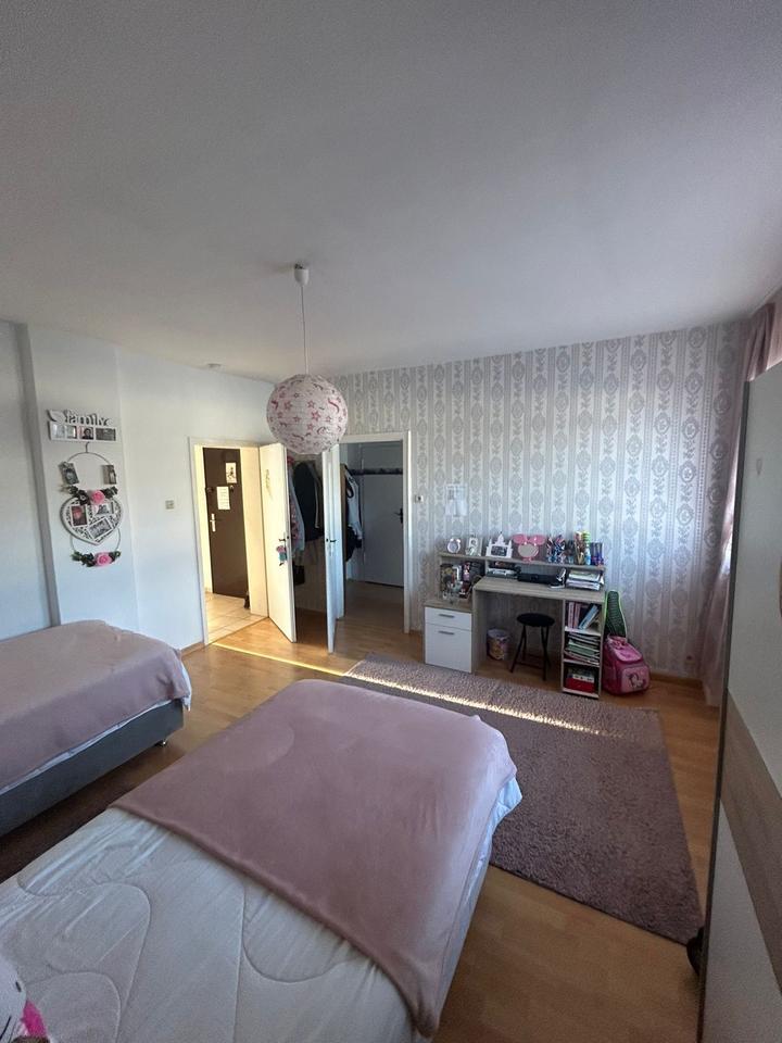 4 Zimmer Wohnung mit Balkon und Keller VERKAUF
