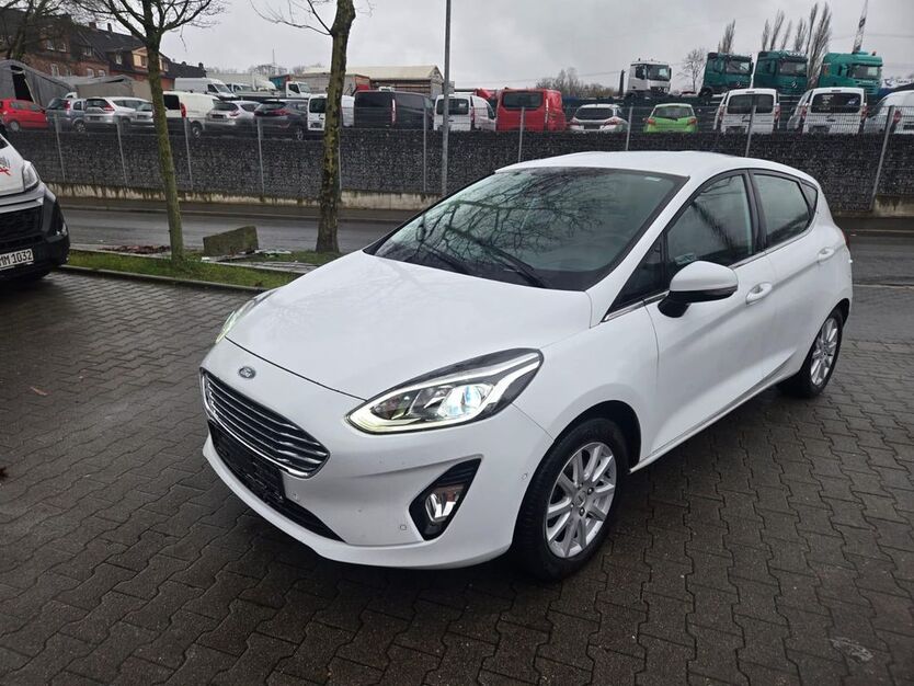 Ford Fiesta 157.000 km 8.990 € Gelsenkirchen 45884
