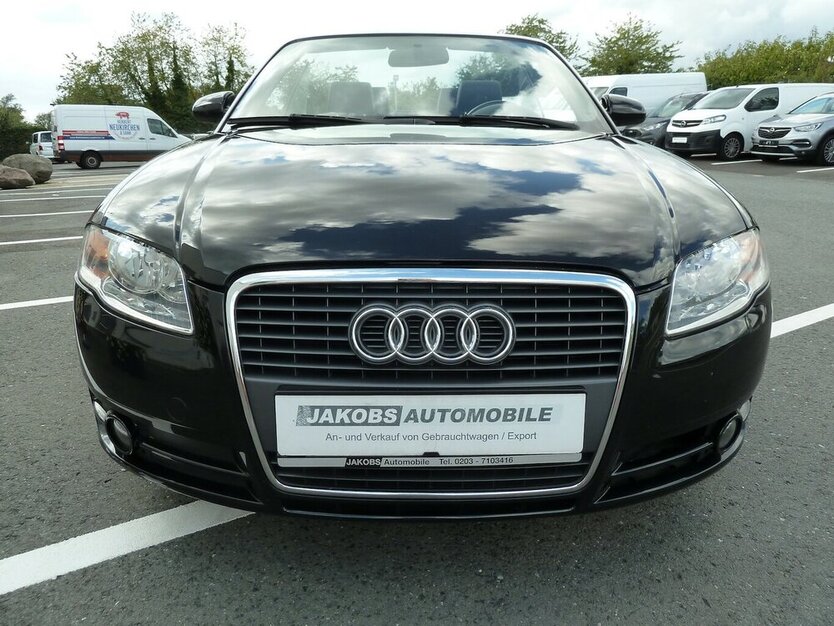Audi A4 Cabrio 1.8 T Leder E-dach Navi kl. Mängel 161.000 km 4.900 € Ratingen 40885