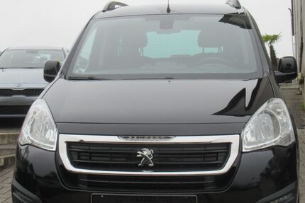 Peugeot Partner 82.144 km 10.990 € Herne 44653