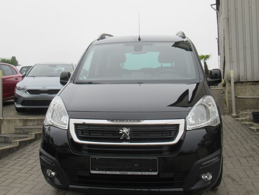 Peugeot Partner 82.144 km 11.490 € Herne 44653