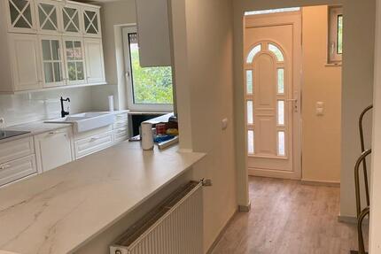 Exklusives Ein Familienhaus mit 4 Etagen