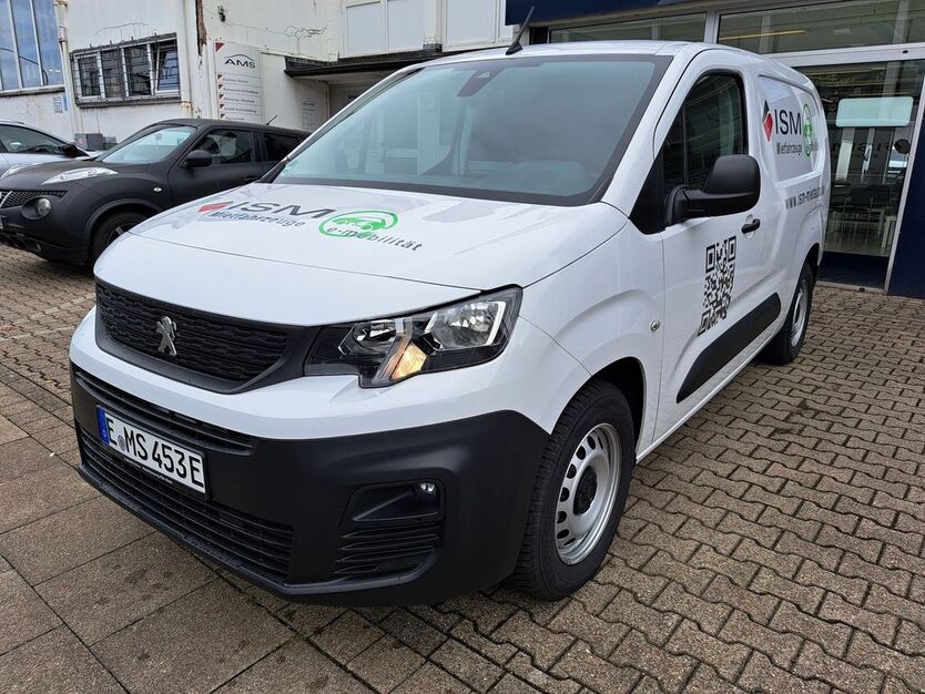 Peugeot Partner 3.555 km 25.890 € Essen 45307