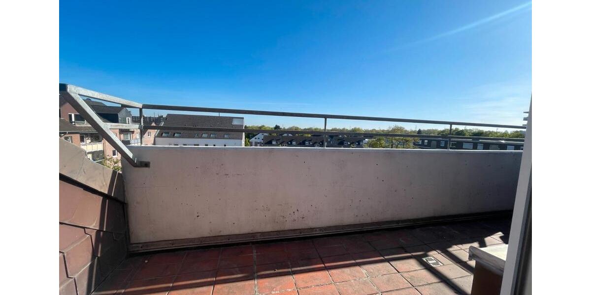 Dachgeschoßwohnung Voerde (Niederrhein) - 2 Zimmer, 64 m&sup2;, 390&euro; | Angebot:26336469