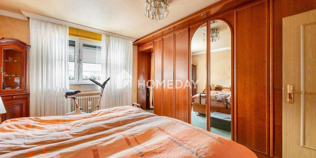 Ein Zuhause mit Substanz: durchdachter Grundriss, Terrasse mit Pergola und viel Raum für Familie 5 zimmer