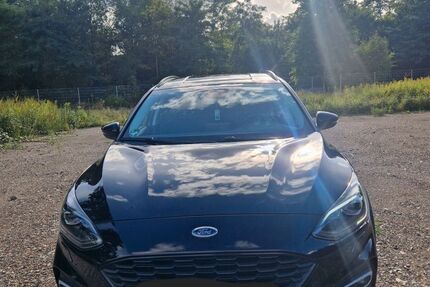 Ford Focus 94.000 km 13.000 € Recklinghausen 45659