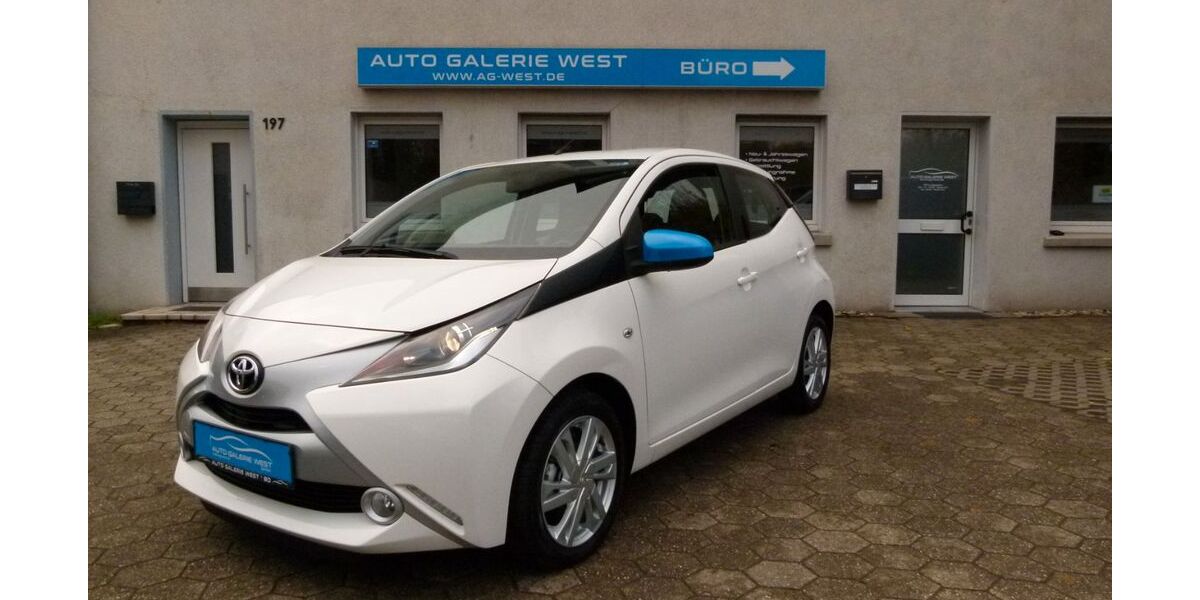 Toyota Aygo (X) 6.249 km 9.790 &euro; Bochum 44809