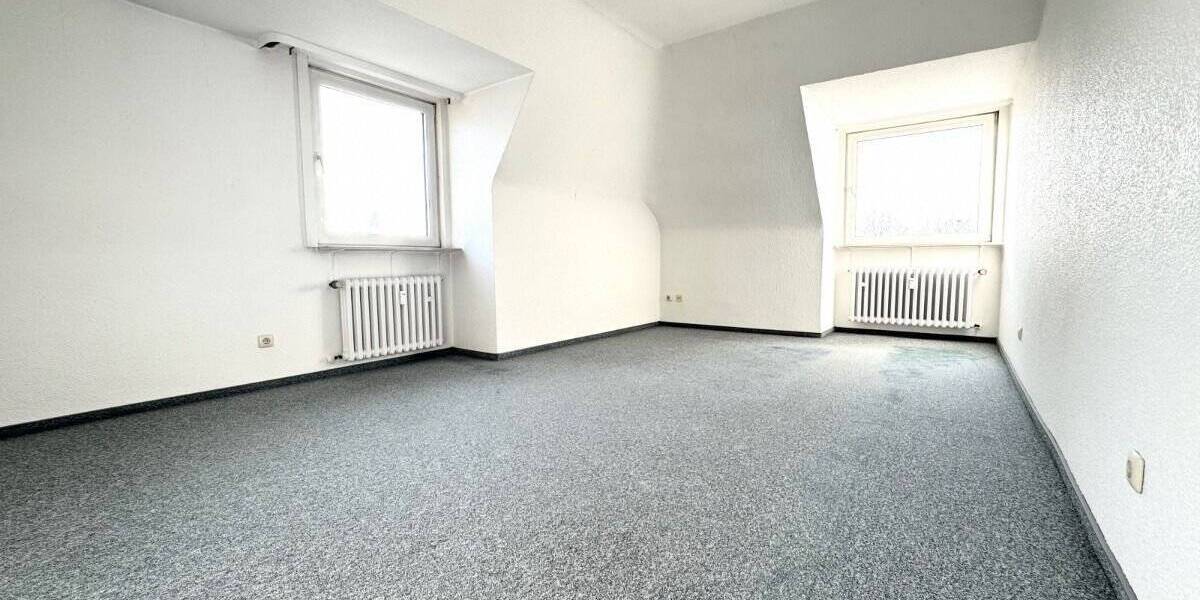 Charmante 5,5 Zimmerwohnung - Dachgeschosswohnung mit Loggia 5 zimmer
