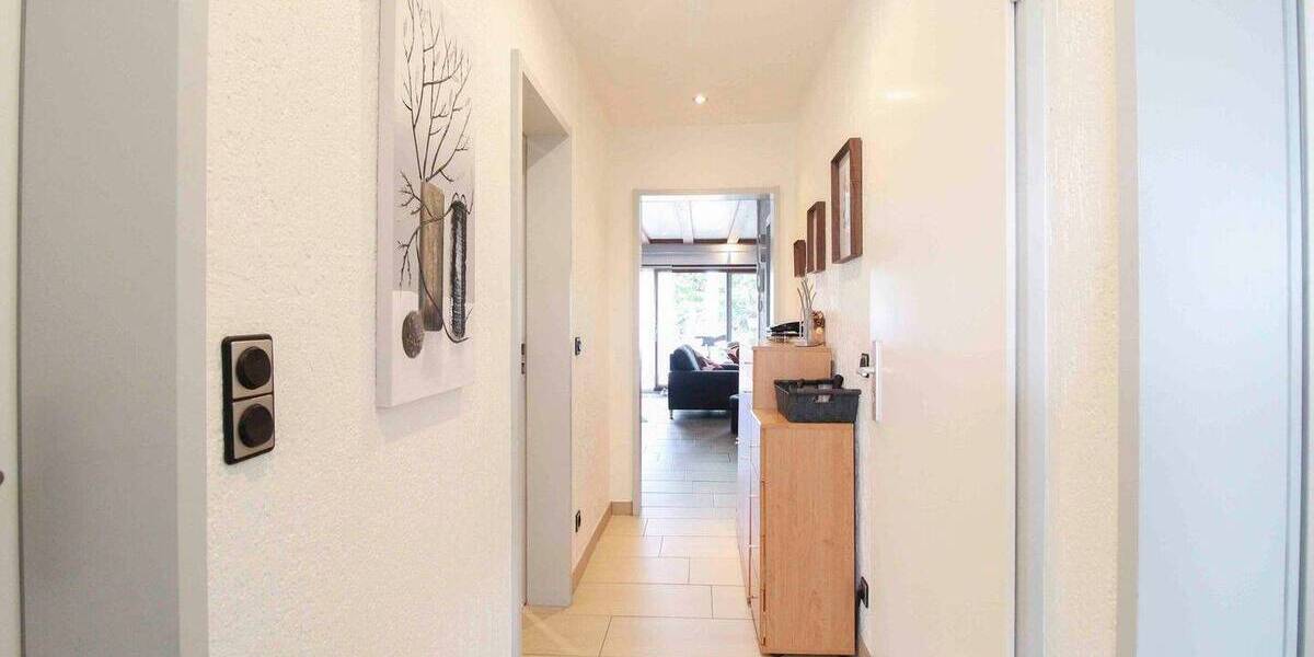 Top gepflegtes 2-Familienhaus in ruhiger Lage mit schönem Grundstück 8 zimmer