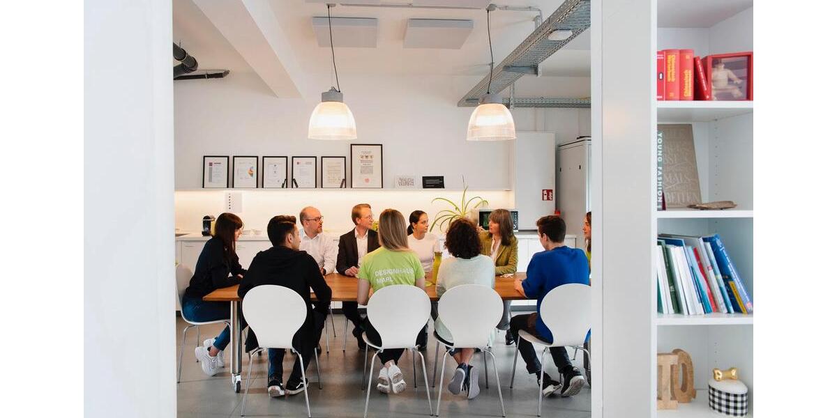 Heller Büroraum im Marl-Coworking – flexibel, sofort verfügbar zimmer