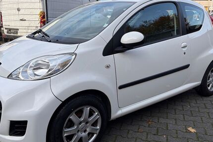 Peugeot 107 95.000 km 3.200 € gelsenkirchen 45881