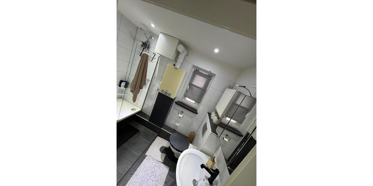 Helle 3,5 Zimmer Wohnung mit Möblierung in Zentrale Lage in Wese 3.5 zimmer