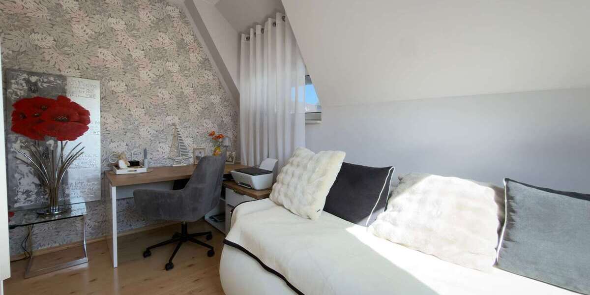 Rheinendhaus - Sanierte Perle mit Sauna, Klima und großem Garten - Reihenendhaus Duisburg Hamborn | Angebot:27360439