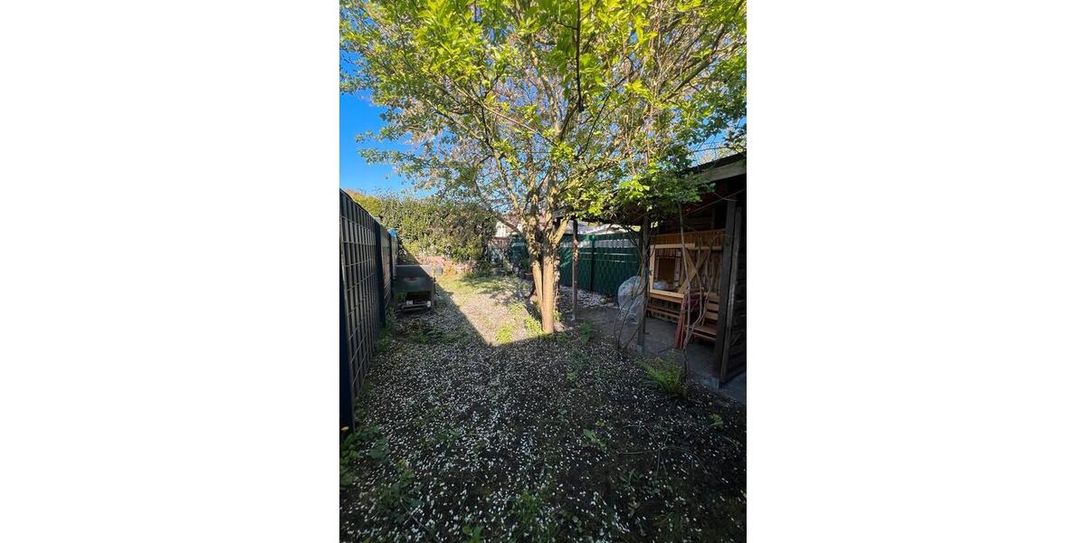 Reihenhaus Essen Stadtbezirk V - 3 Zimmer, 68 m&sup2;, 1.200&euro; | Angebot:26037343