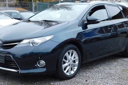 Toyota Auris 188.534 km 7.499 € Mülheim 45473