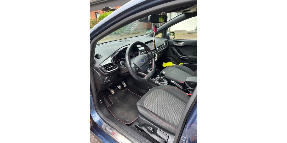Ford Fiesta st line 95.143 km 14.900 € Sprockhövel 45549