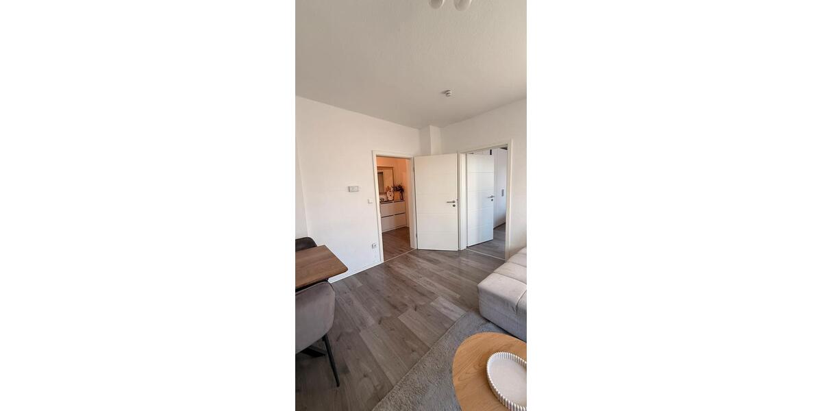 Schöne renovierte 2-Zimmer Wohnung zu vermieten. 2 zimmer