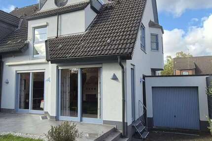 Haus zum Kaufen in Oberhausen 699.000 € 185 m² 5 zimmer