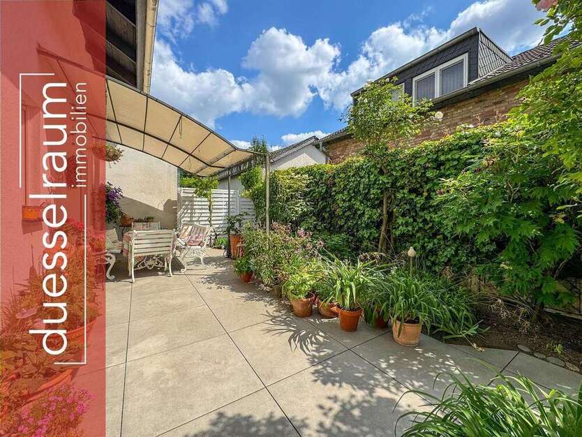 Haus zum Kaufen in Duisburg Mündelheim 695.000 € 227 m²