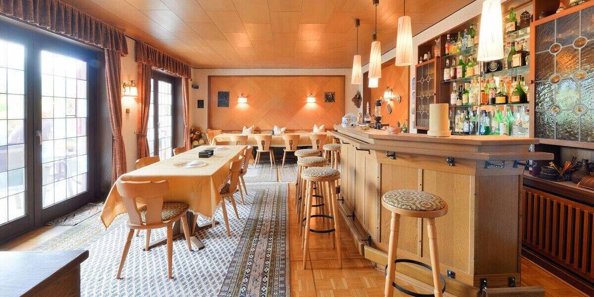 Einzigartige Liegenschaft in Moers-Vennikel: Wo Charme auf Großzügigkeit trifft! 9 zimmer