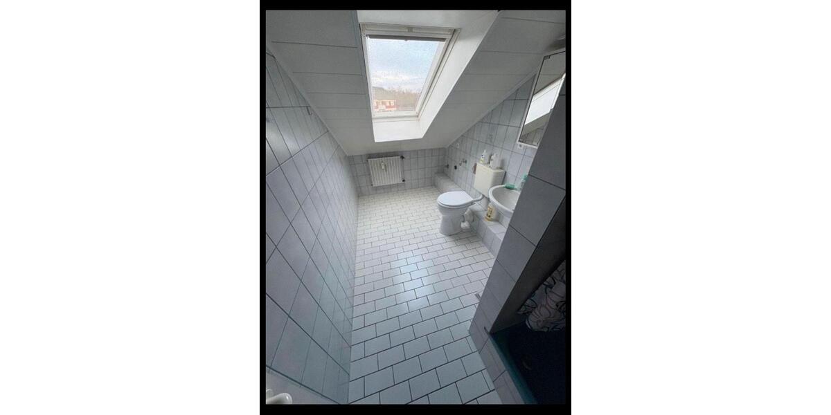 Dachgeschoßwohnung Moers Rheinkamp - 2 Zimmer, 60 m&sup2;, 480&euro; | Angebot:26321235