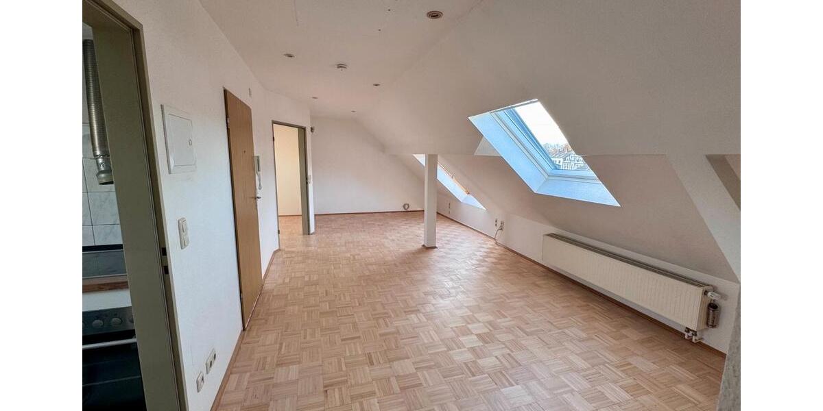 Dachgeschoßwohnung Essen Stadtbezirk VII - 3 Zimmer, 59 m&sup2;, 620&euro; | Angebot:26351666