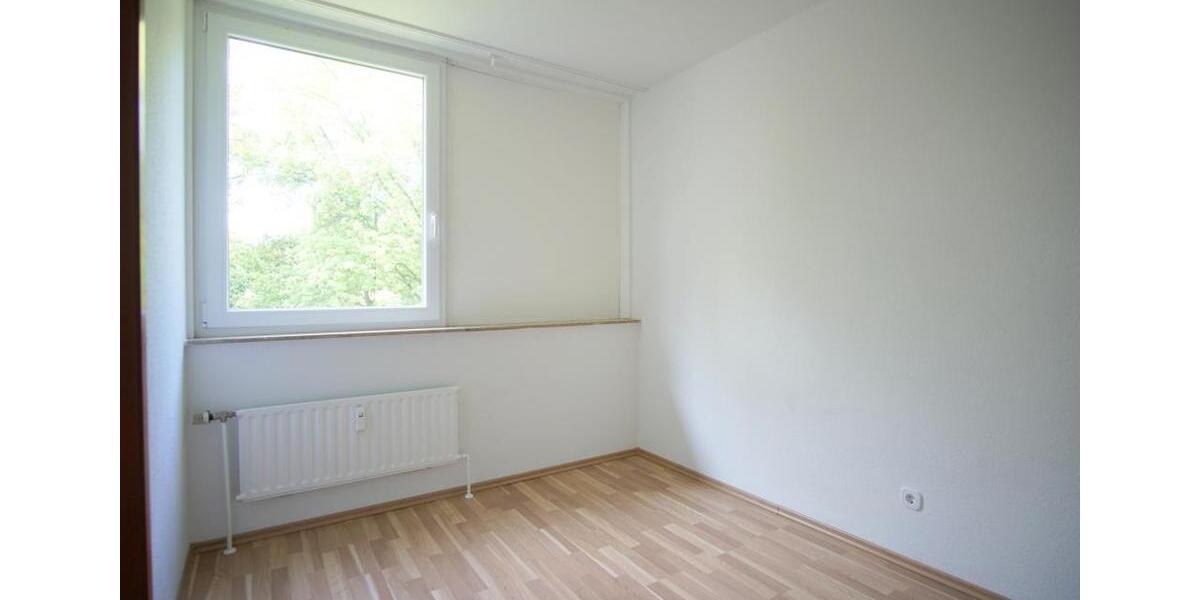 Etagenwohnung Duisburg Beeck - 3 Zimmer, 82 m&sup2;, 579&euro; | Angebot:26389116