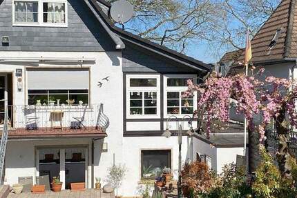 Haus Essen Kupferdreh - 6 Zimmer, 215 m&sup2;, 670.000&euro; | Angebot:24635712