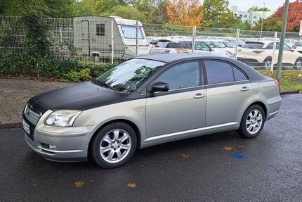 Toyota Avensis 146.000 km 3.290 &euro; Duisburg 47167